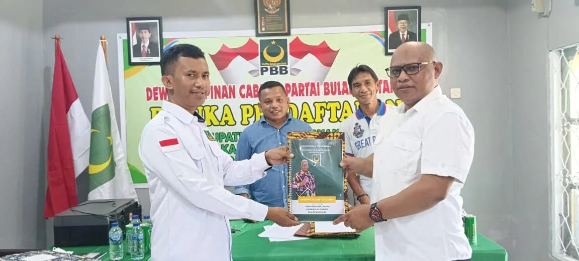 Ilustrasi berita MIMIKA: 4 Bakal Calon Bupati dan 2 Bakal Calon Wakil Bupati Mimika Mendaftar ke Partai Bulan Bintang