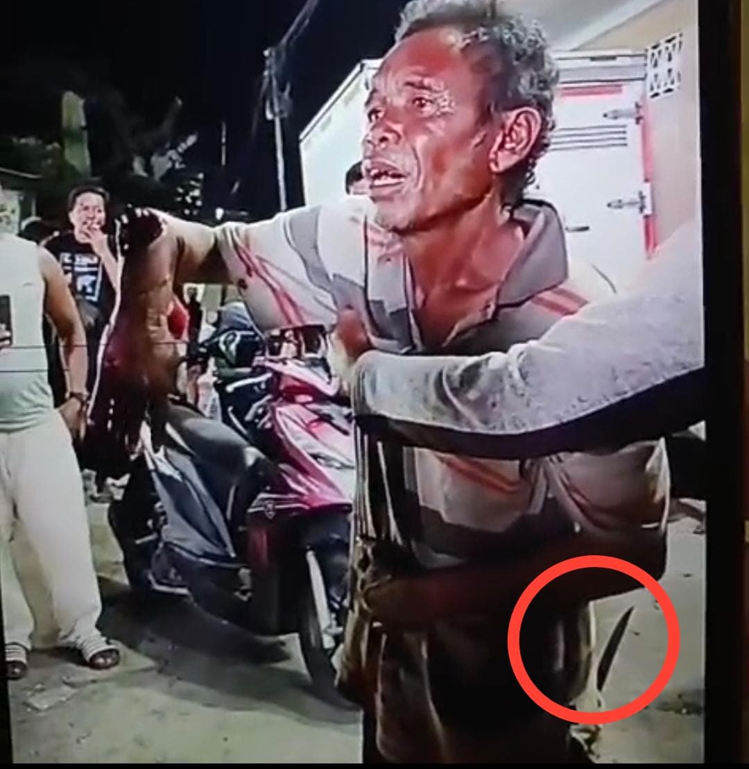 Ilustrasi berita MIMIKA: Pelaku Pembacokan Tangan di Serui Mekar Serahkan Diri ke Polsek Miru, Keluarga: Justru Dia yang Mabuk Lalu Kejar Pelaku