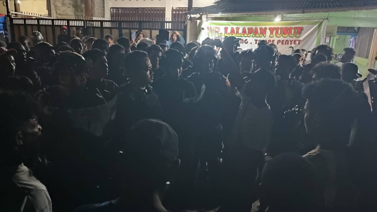 Ilustrasi berita MIMIKA: Blokade Jalan Ahmad Yani Gorong-gorong Dibuka Usai Kapolres Mimika Temui Pendulang