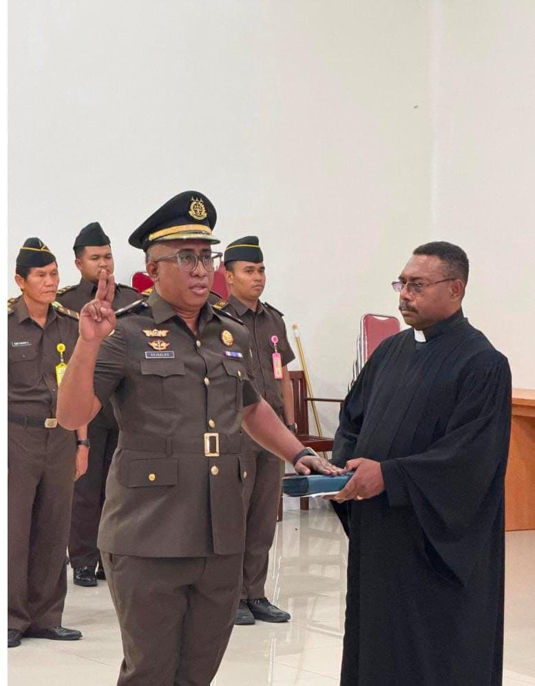 Ilustrasi berita BERITA UTAMA: Lantik Reinaldo Sampe Sebagai Kasi Datun, Kajari Mimika Tekankan Integritas dan Profesionalisme