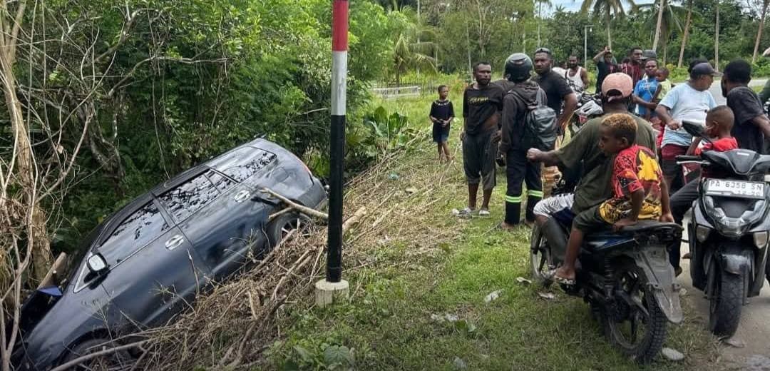 Ilustrasi berita EDITORIAL: Pengemudi Mabuk Alami Kecelakaan di Sarmi, Toyota Inova Terbakar Sebelum Dievakuasi