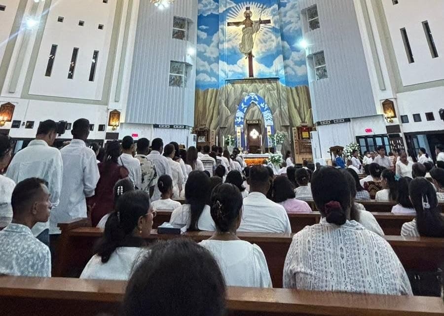 Ilustrasi berita MIMIKA: Misa Malam Kamis Putih, Ribuan Umat Padati Gereja Katedral Tiga Raja Timika