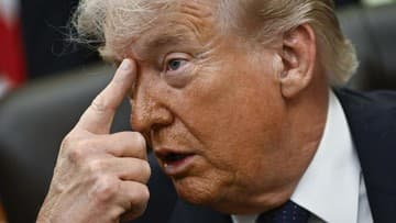 Trump Batalkan Hadiri Pernikahan Anak Akibat Ketegangan Iran yang Meningkat