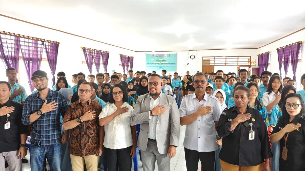Ilustrasi berita MIMIKA: KPU Mimika Edukasi Pemilih Pemula di SMA Negeri 7, Agus Tutupahar : Gen Z Harus Jadi Contoh Pemilih Cerdas dan Kritis