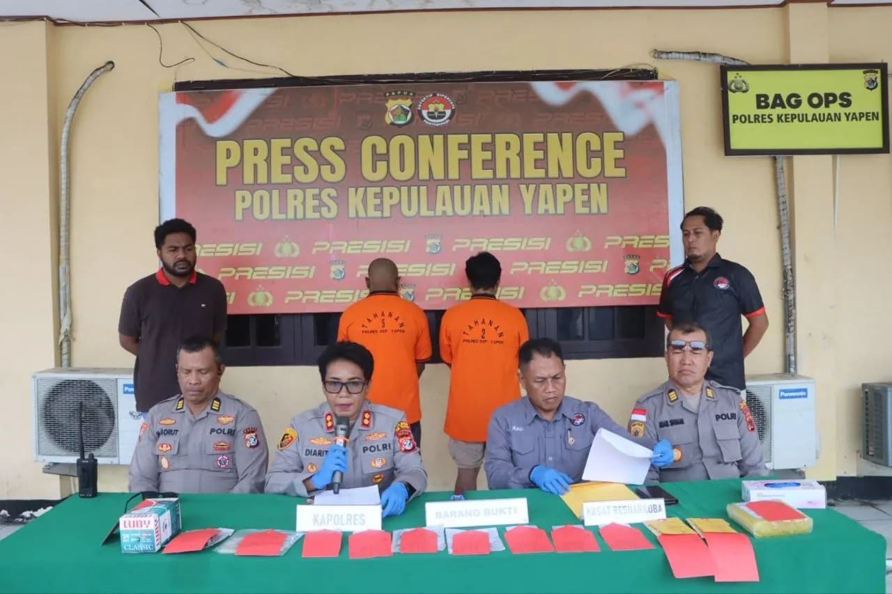 Ilustrasi berita Papua: Polres Kepulauan Yapen Ungkap Peredaran Sabu 2,49 Gram, Dua Tersangka Ditangkap