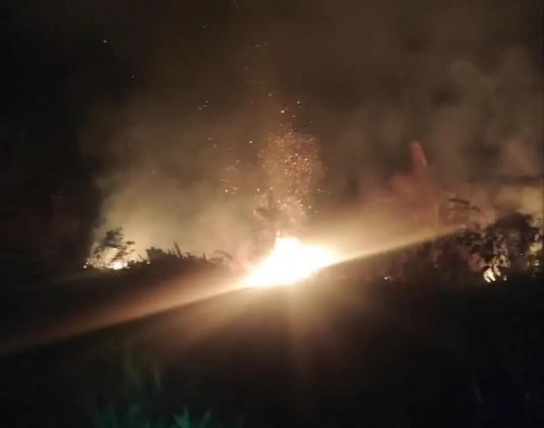 Ilustrasi berita Mimika: Kebun Milik Warga SP 7 Timika Terbakar, Api Hampir Merambat ke Pemukiman Penduduk