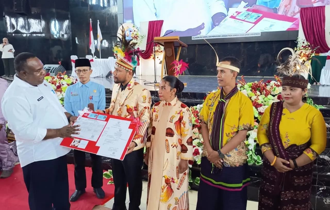 Ilustrasi berita Mimika: Sambut HUT RI ke-81, Pemkab Mimika Gelar Nikah Massal, 103 Pasangan Resmi Kantongi Dokumen Kawin