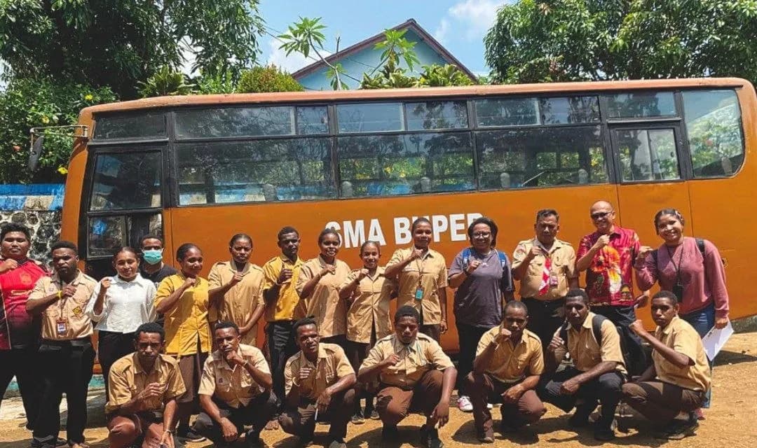 Ilustrasi berita YPMAK: Monev YPMAK di SMAN 3 Buper Waena : Menilik Prestasi Akademik dan Karakter Siswa Penerima Beasiswa