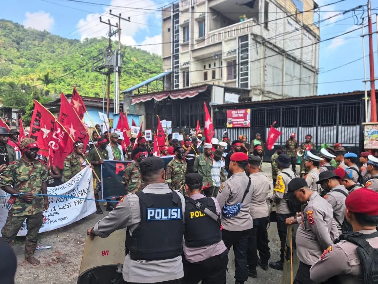Ilustrasi berita JAYAPURA: Polisi Akui Ada Pihak Provokator yang Diduga Ingin Membuat Aksi Demo KNPB Berujung Chaos