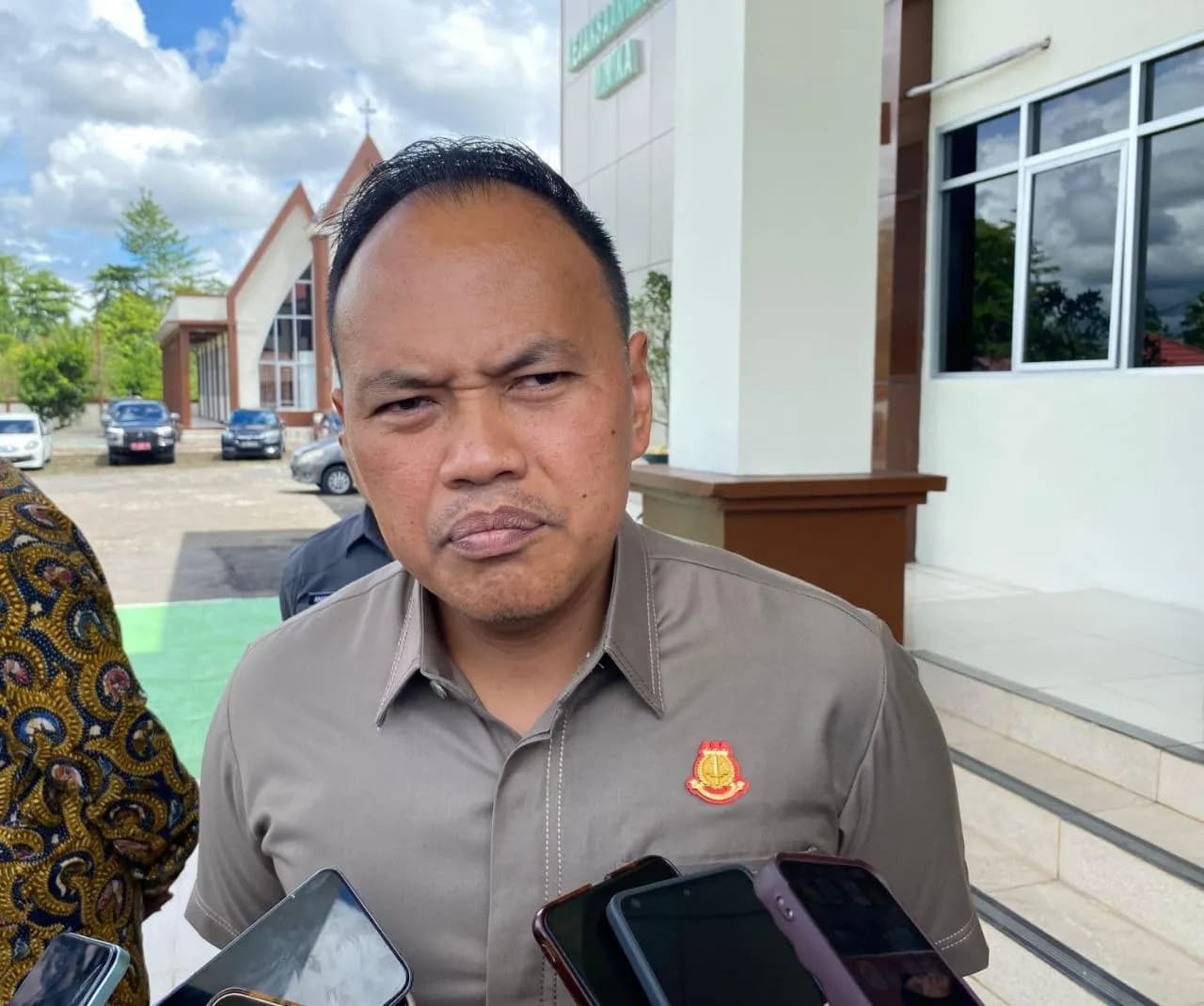 Ilustrasi berita Mimika: Kantongi Calon Tersangka Dugaan Korupsi Rumah Layak Huni Hoeya, Kajari Mimika: Bisa Empat Orang Tersangka!