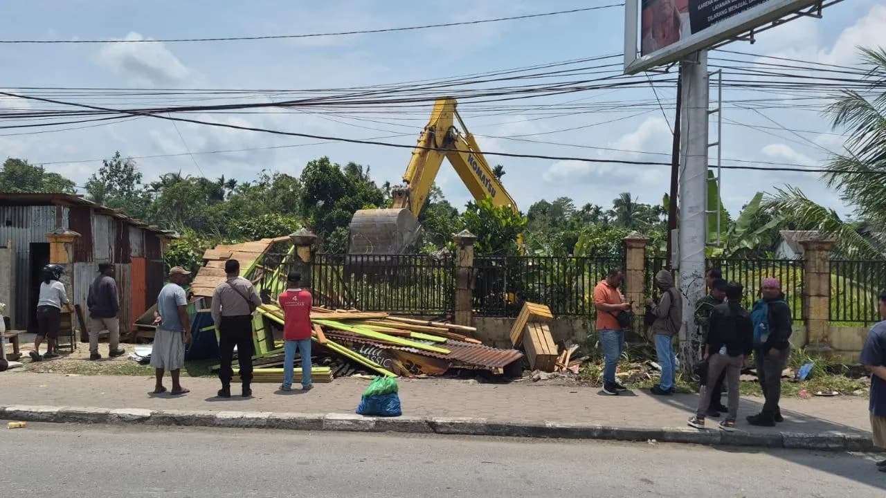 Ilustrasi berita Mimika: Sudah Inkrah, Akhirnya PN Kota Timika Eksekusi Tanah di Jalan Cenderawasih SP 2, Polisi Tutup Satu Arah