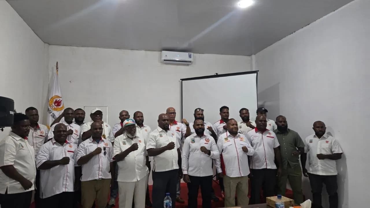 Rakorpim KONI Provinsi Papua Tengah yang berlangsung di Sekretariat KONI Papua Tengah, Nabire, Selasa (9/6).
