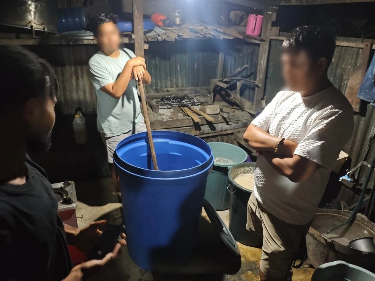 Ilustrasi berita JAYAPURA: Polres Jayapura Sita 79 Botol Miras Boplas di Doyo Lama Sentani