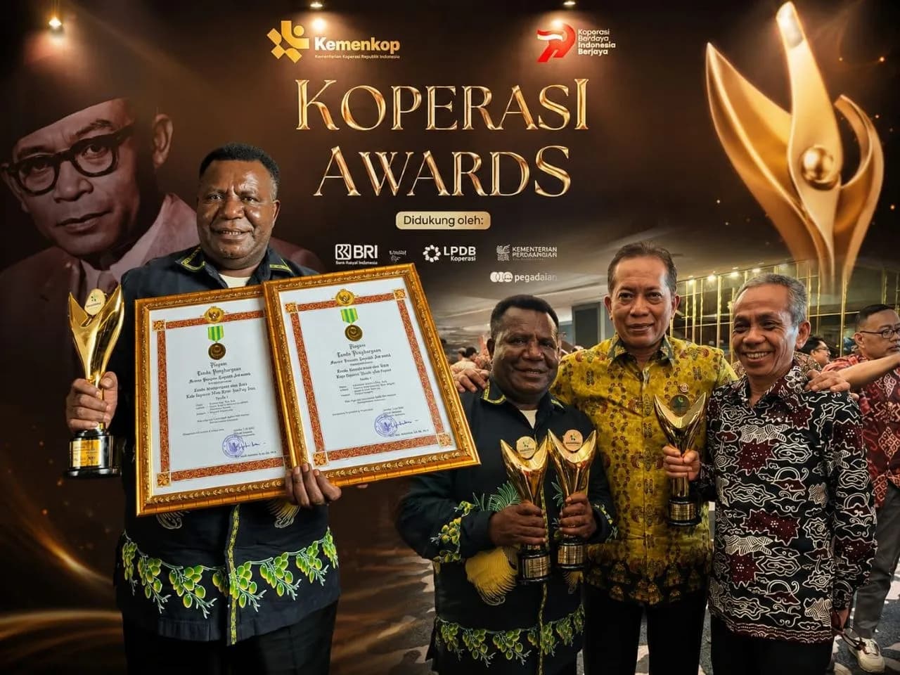 Ilustrasi berita Mimika: Bupati dan Kadis Koperasi Mimika Raih Dua Penghargaan Koperasi Awards 2026