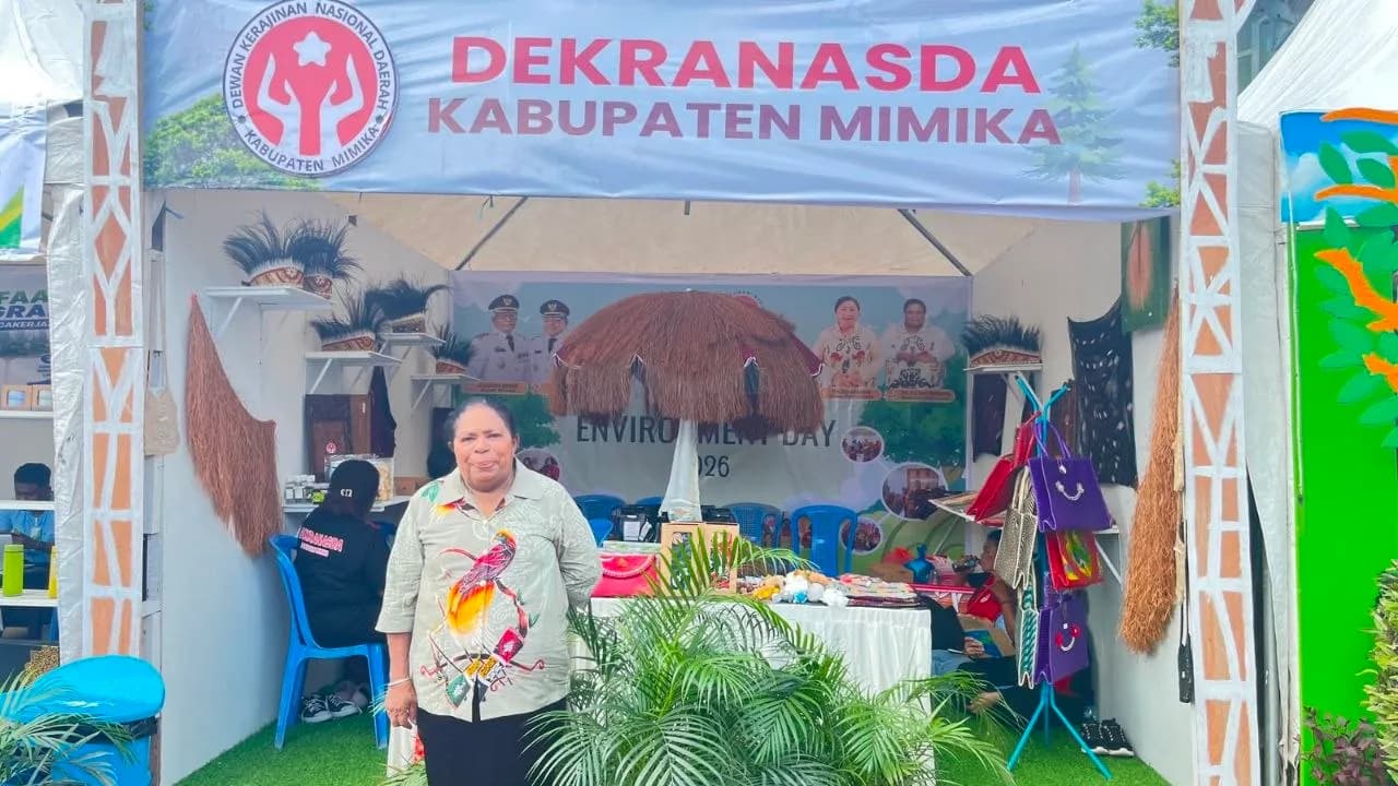 Ketua Harian Dekranasda Mimika, Nella Manggara
