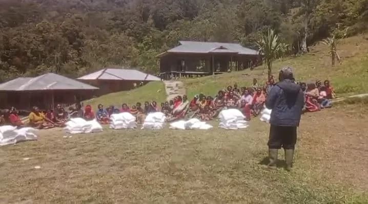 Ilustrasi berita Mimika: Jila Gagal Panen Diterpa Kemarau Panjang, Pemkab Mimika Kirim 1,3 Ton Beras Bantuan