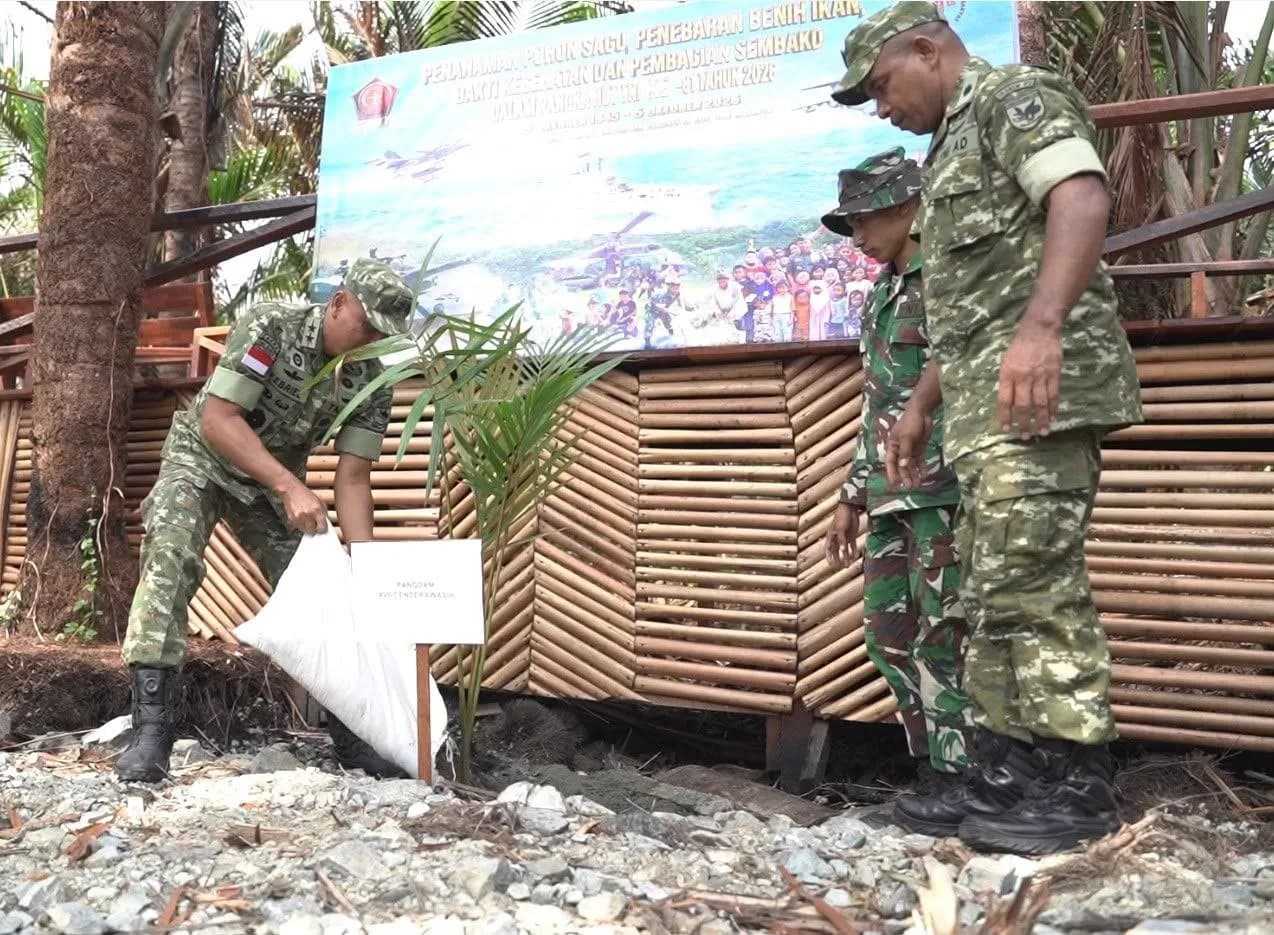 Ilustrasi berita JAYAPURA: HUT ke-81 TNI, Pangdam Cenderawasih Tanam Sagu dan Tebar 81.000 Benih Ikan di Danau Sentani