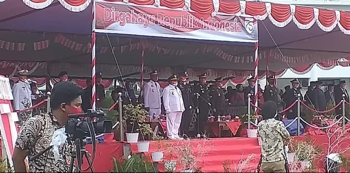 Bupati dan Wakil Bupati Mimika