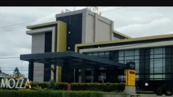 Ilustrasi berita MIMIKA: Warganet di Mimika Cuitkan Hotel Mewah yang Selalu Digunakan untuk Rapat Covid 19