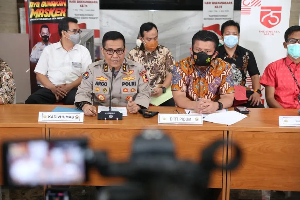 Ilustrasi berita NASIONAL: Lagi, Polri Tetapkan 3 Tersangka Baru Kebakaran Gedung Kejagung