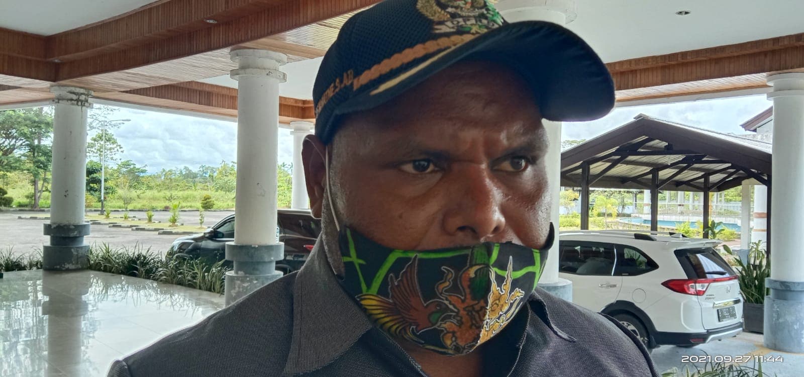 Ilustrasi berita Mimika: Hari Jumat, Yan Sampe Rumengan Dilantik Sebagai Anggota DPRD Mimika Hasil PAW dari Partai Golkar