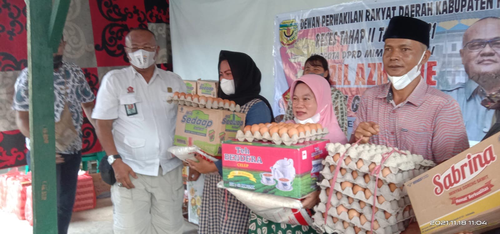 Ilustrasi berita MIMIKA: Tanggapi Keluhan Warga Belakang Serayu, Anggota DPRD Mimika "Rogoh" Kantong Pribadi