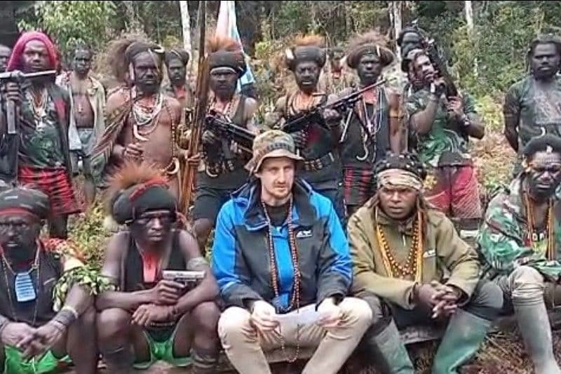 Ilustrasi berita Papua: Satgas Damai Cartenz Dalami Lokasi Penahanan Pilot Susi Air di Nduga