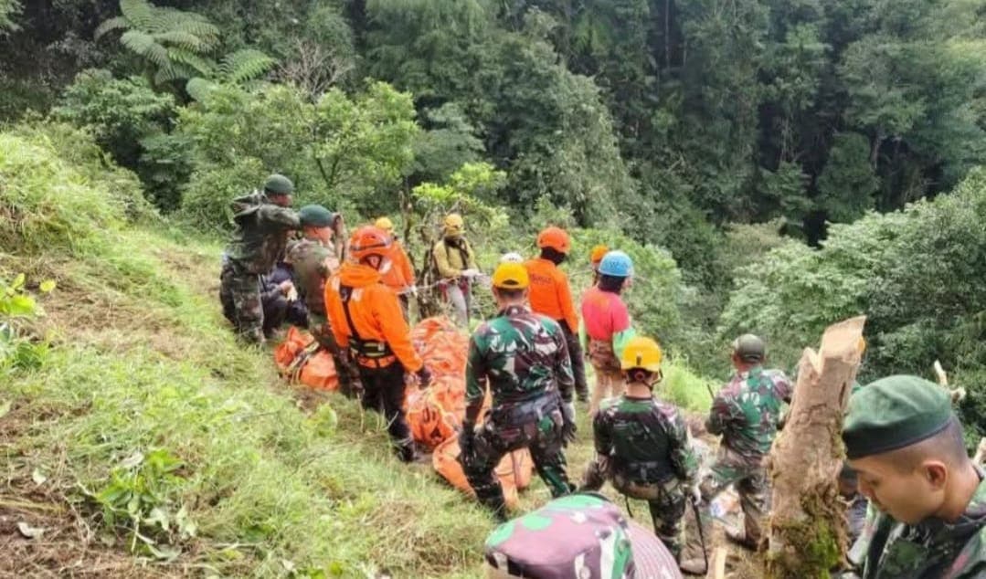 Ilustrasi berita BERITA UTAMA: Seluruh Korban Kecelakaan Pesawat ATR 42-500 di Gunung Bulusaraung Ditemukan