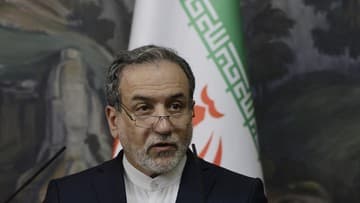 Iran Buka Selat Hormuz selama Gencatan, Trump Sambut Positif