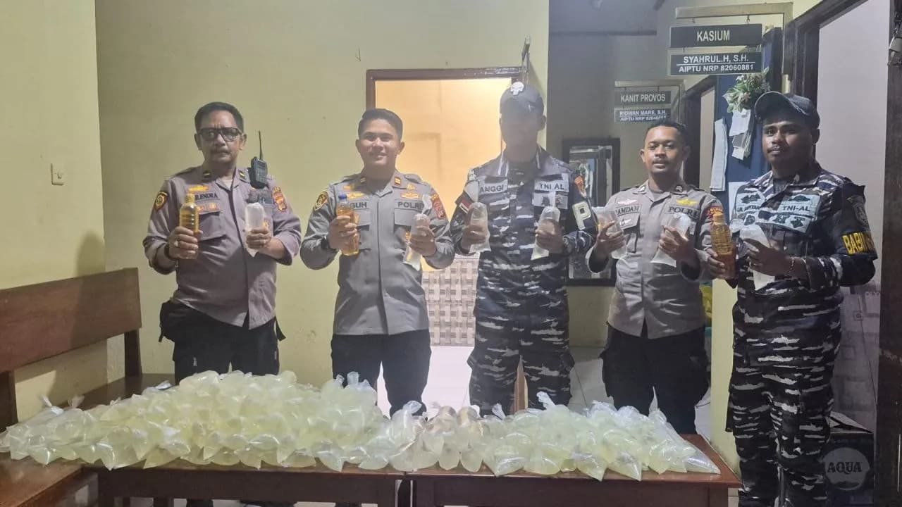 Ilustrasi berita Mimika: Polisi Sita 100,8 Liter Sopi dari Penumpang KM Tatamailau di Pomako