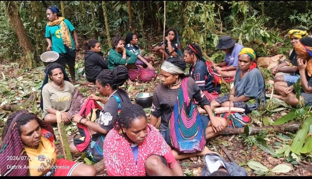 Kekerasan di Papua yang masih terus berlangsung menyebabkan banyak warga sipil yang mengungsi ke hutan.