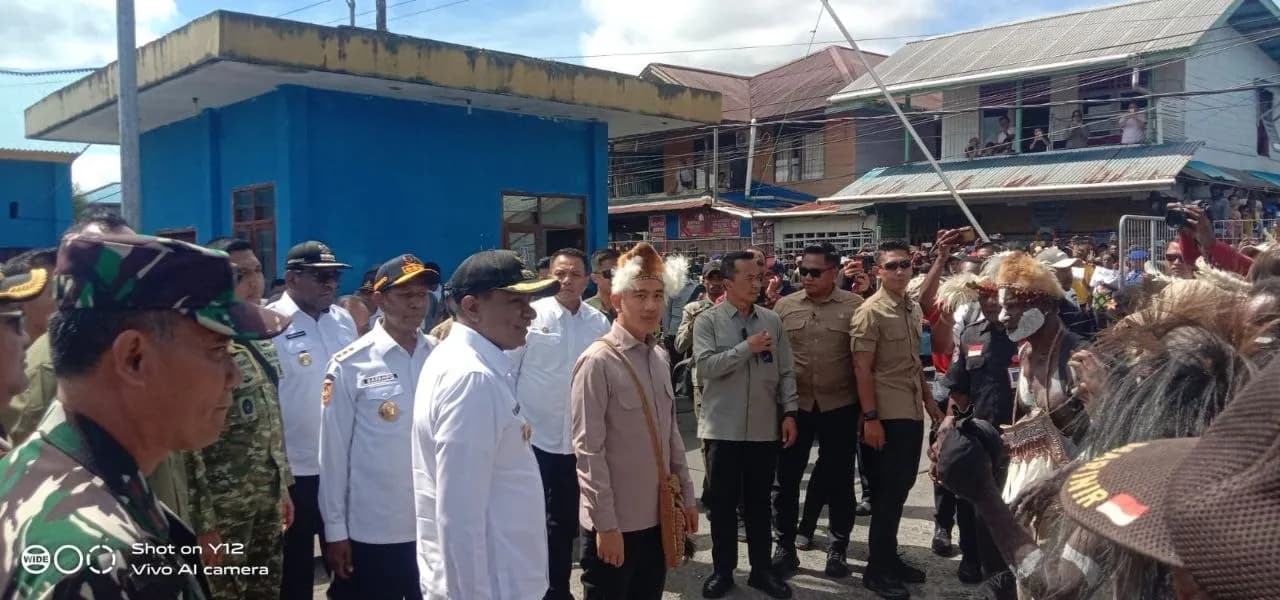 Ilustrasi berita Papua: Tiba di Agats, Wapres Gibran Disambut Antusias Ribuan Warga Asmat