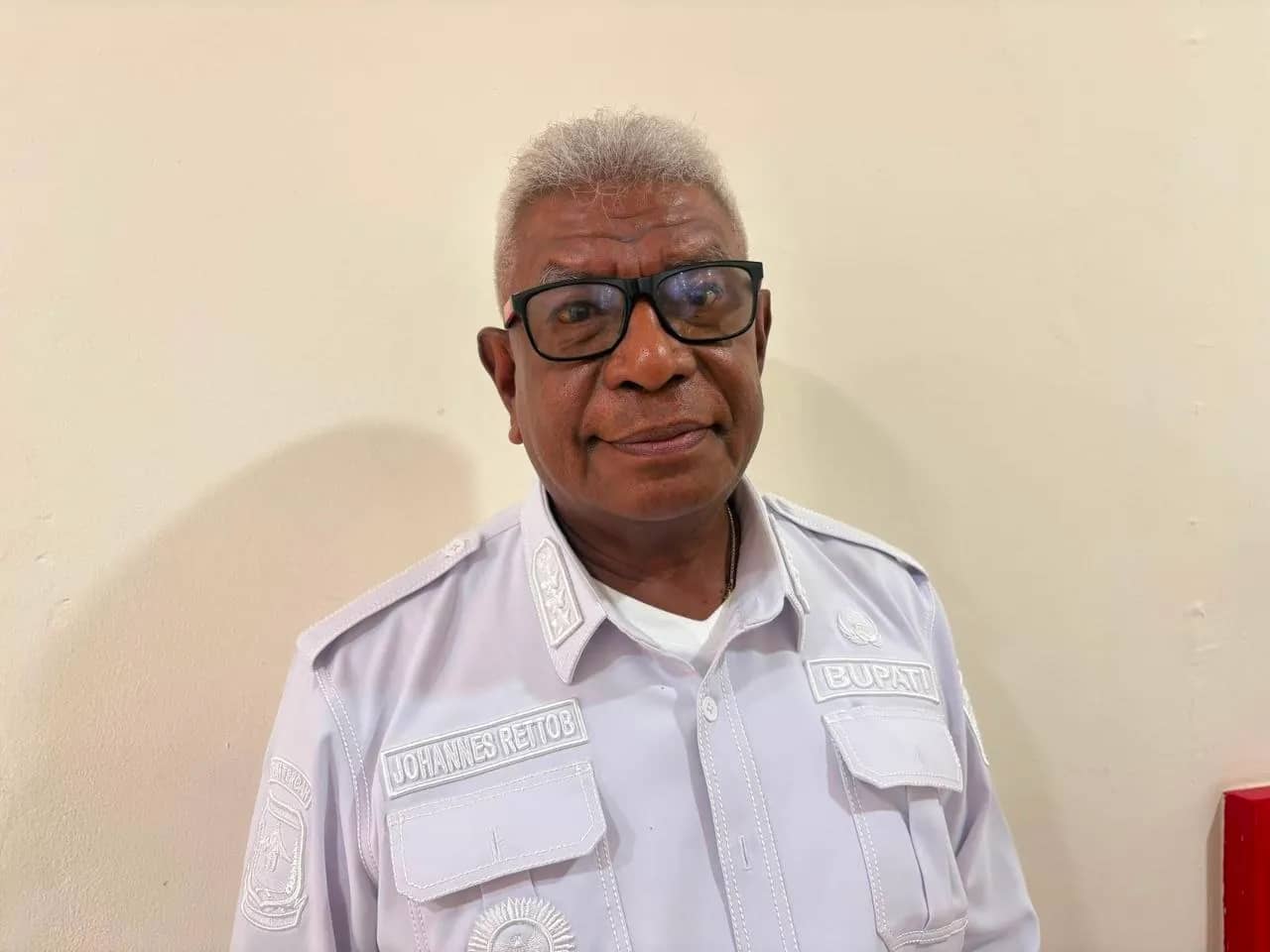 Bupati Mimika, Johannes Rettob