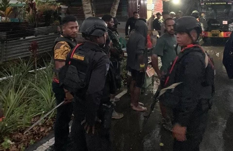 Ilustrasi berita Mimika: Bawa Panah dan Parang, 9 Warga Diamankan Polisi di Kwamki Narama
