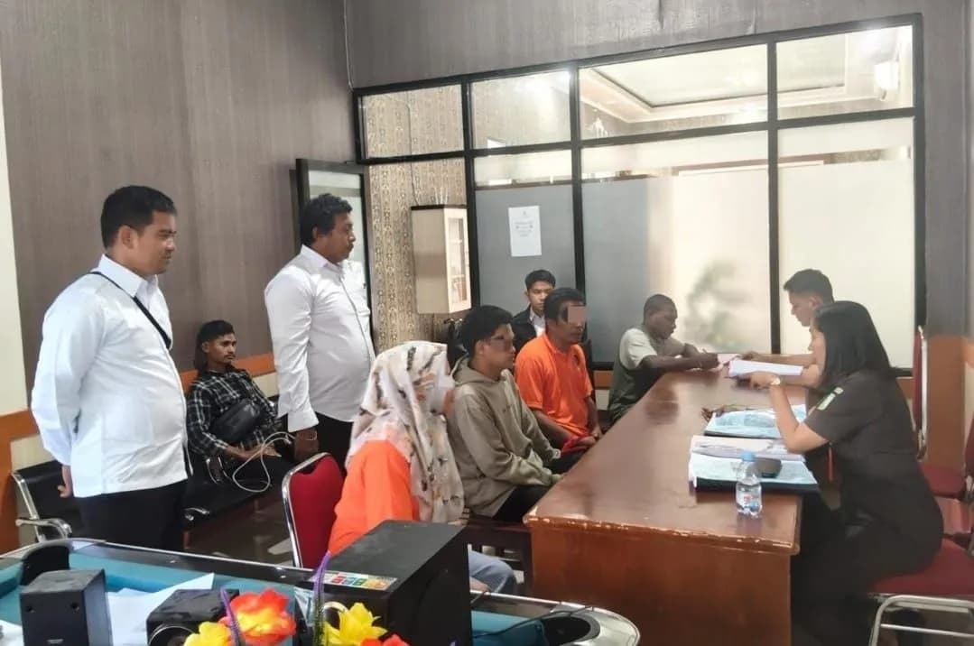 Ilustrasi berita Mimika: Jaringan Sabu dari Lapas Timika Berlanjut ke Meja Hijau, Polres Mimika Limpahkan Tiga Tersangka ke Kejaksaan