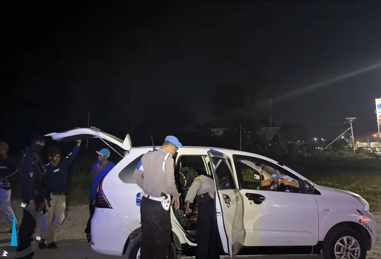 Polres Mimika saat menggelar KRYD skala besar di sejumlah ruas jalan utama Kota Timika, Sabtu (12/9) malam.