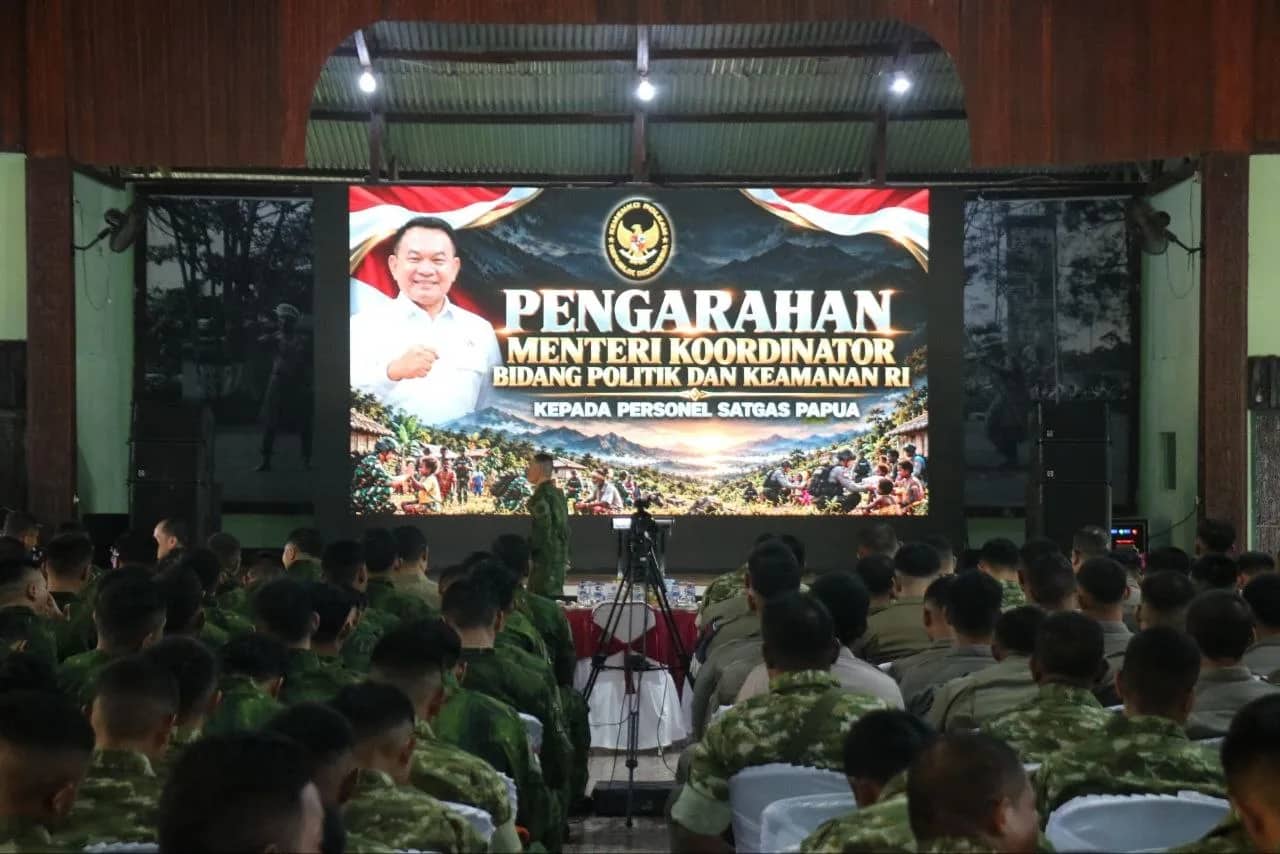 Ilustrasi berita Mimika: Menko Polkam Dudung Ingatkan Para Komandan Operasi di Papua: Tidak Cukup Hanya Beri Perintah dan Target Operasi, Tapi...