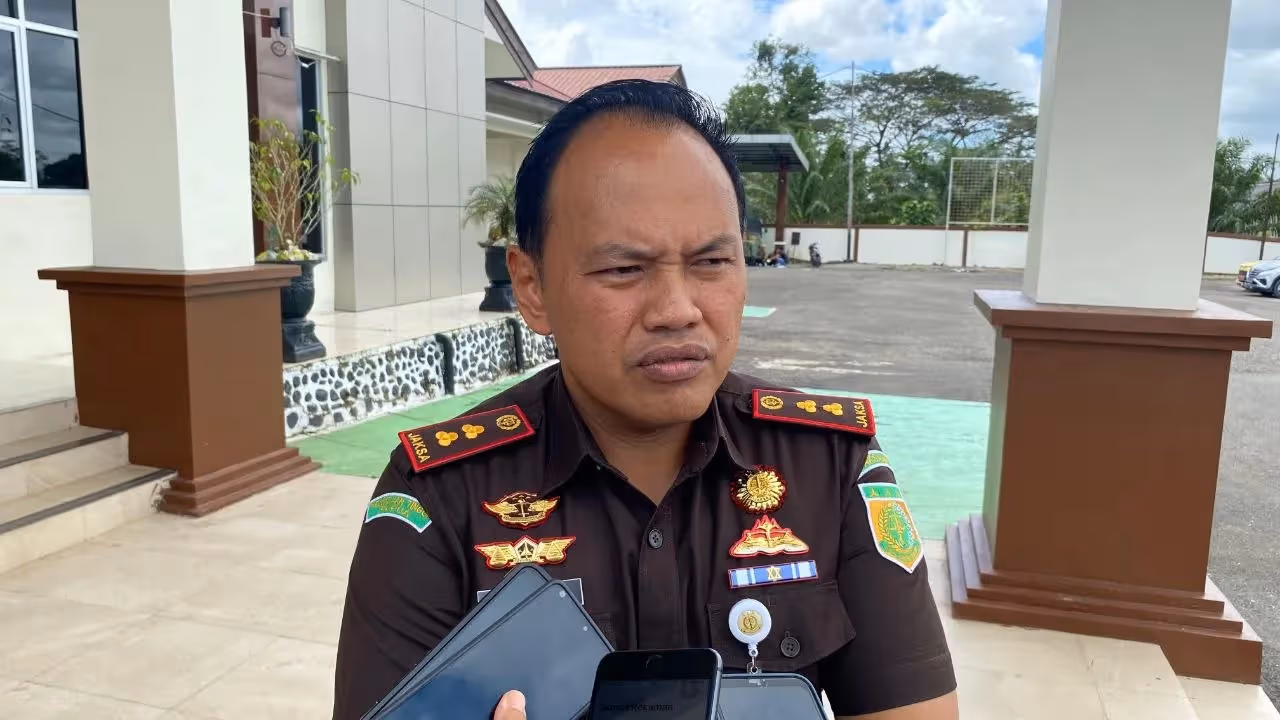 Dr. I Putu Eka Suyantha, SH., MH.