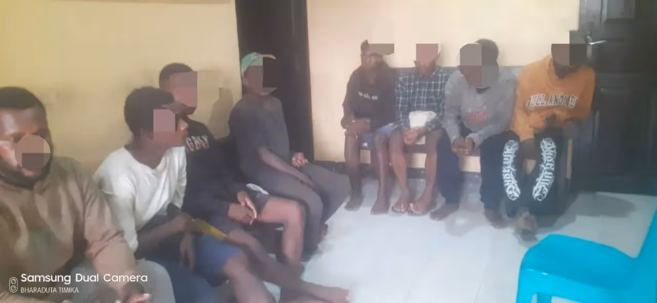 Kedelapan warga yang diamankan polisi usai bentrokan Fanamo-Omawita.
