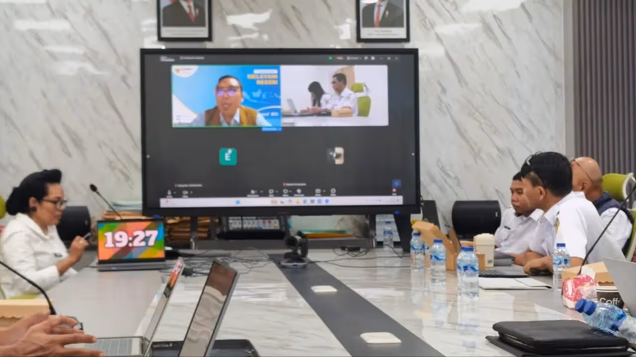 Suasana presentasi para finalis dalam ajang Mimika Innovation Week (MIW) 2026 yang diselenggarakan BRIDA Kabupaten Mimika di Ruang Rapat Kantor Bapenda Mimika, Rabu (5/8).