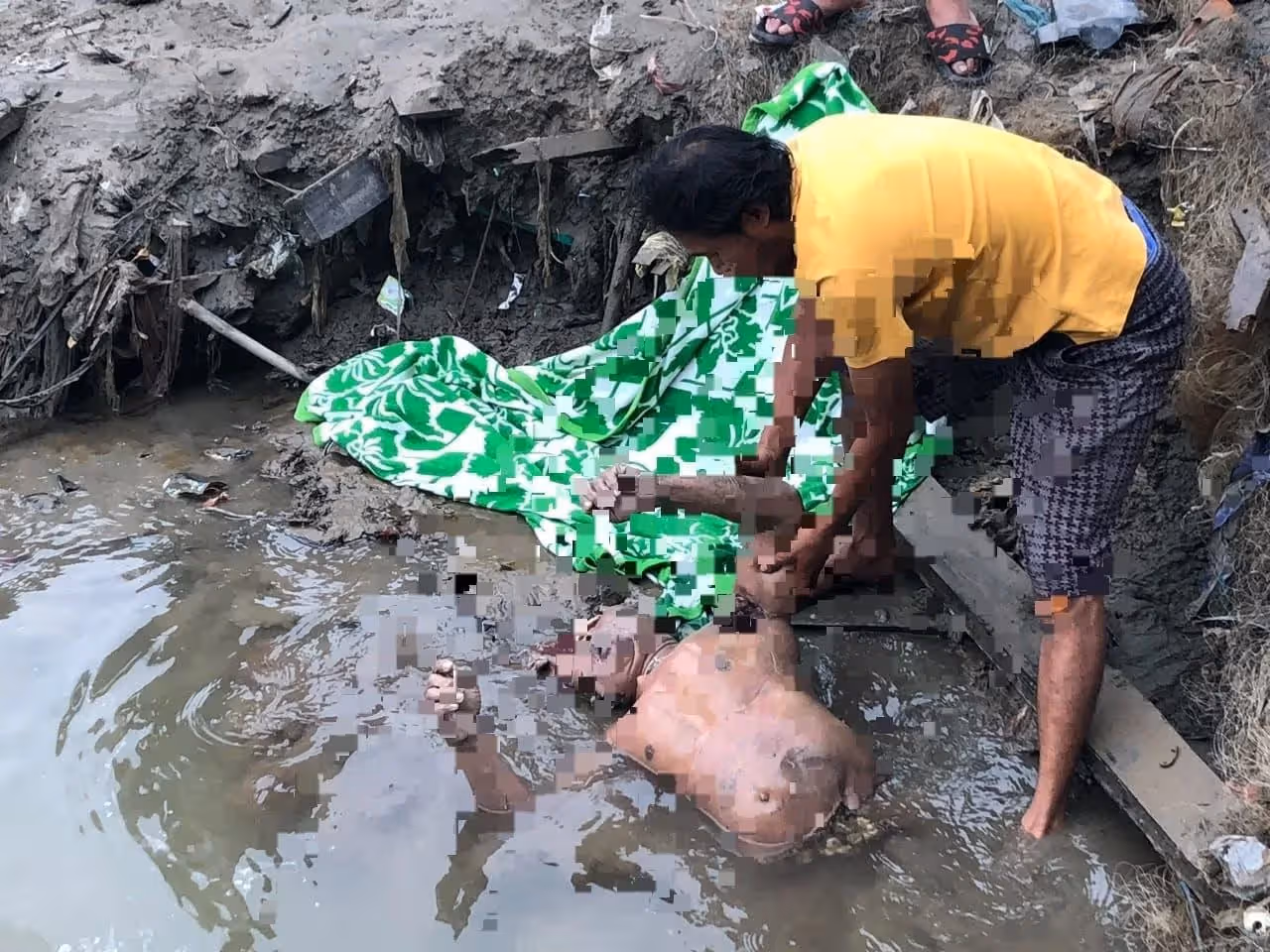 Korban saat ditemukan meninggal dunia.