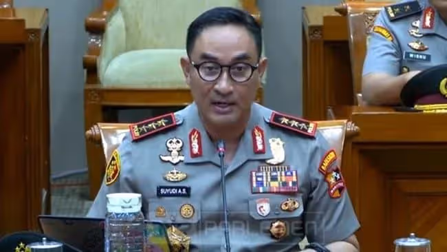 Rapat Paripurna DPR RI menyetujui Komjen Pol Suyudi Ario Seto sebagai Kapolri menggantikan Jenderal Pol Listyo Sigit Prabowo, Kamis (1/10/2026).