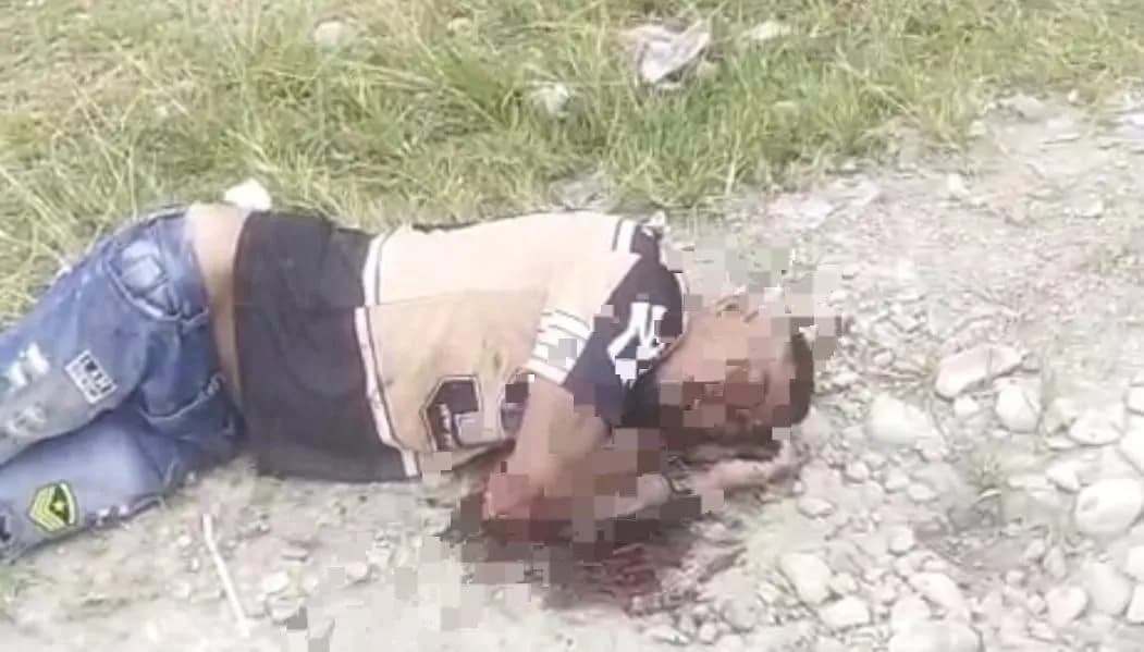 Ilustrasi berita Mimika: Diduga Korban Penganiayaan, Seorang Pria Tergeletak Bersimbah Darah di Lapangan Pasar Lama Timika