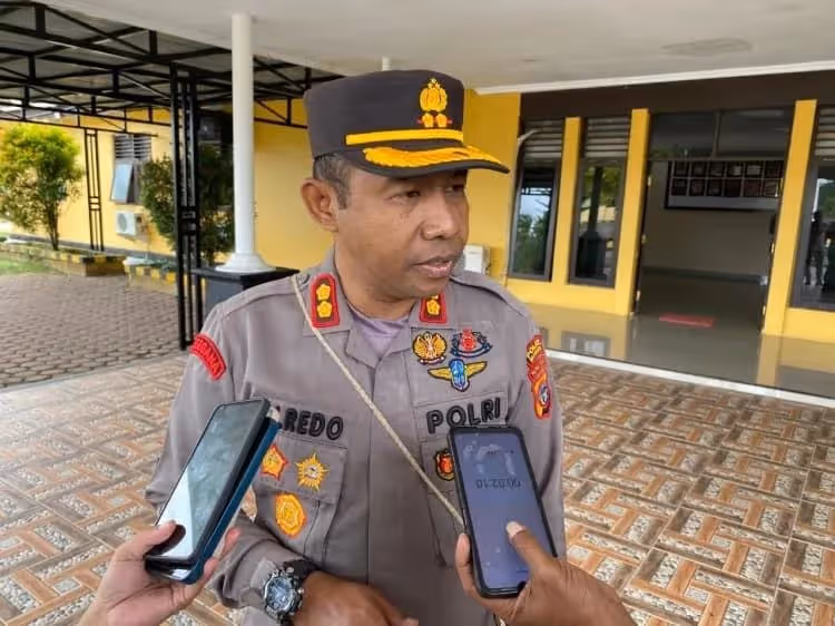 Kapolres Mimika AKBP Alredo Rumbiak