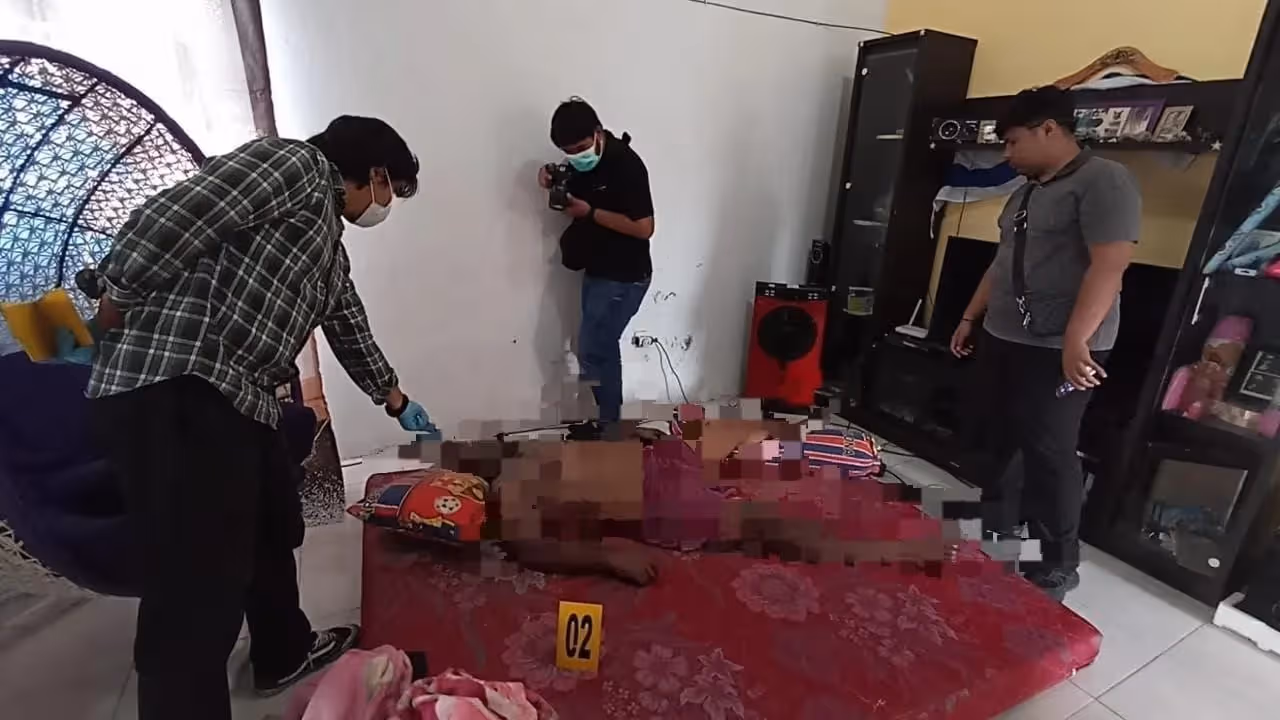 Korban saat ditemukan meninggal dunia.