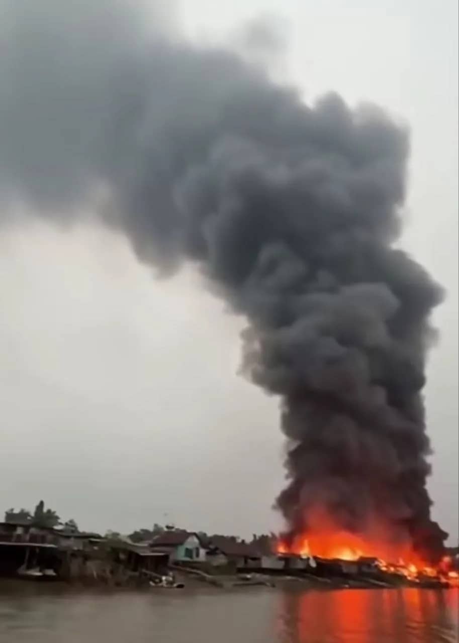 Ilustrasi berita Papua: 50 Rumah di Kampung Kanami, Mappi Ludes Terbakar, Mesin Diesel Diduga Jadi Pemicu