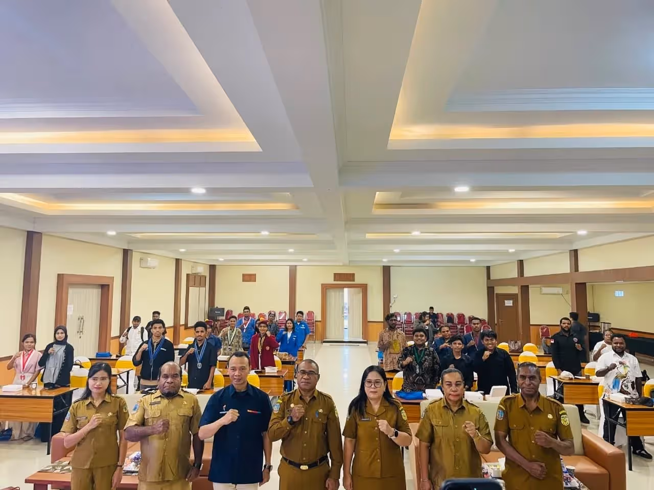 Pelatihan Kepemimpinan Pemuda Tingkat Kabupaten/Kota Tahun 2026 yang digelar Dispora Mimika di salah satu hotel di Timika, Senin (5/10/2026).