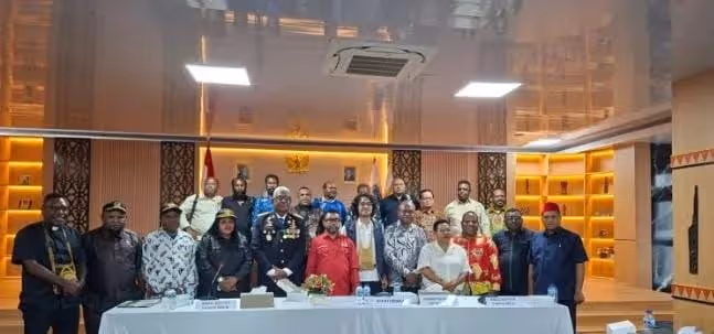 Foto bersama usai RDP