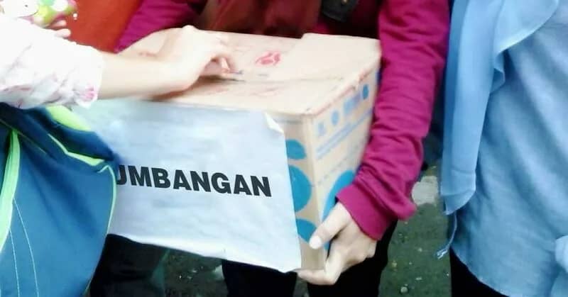 Kotak sumbangan