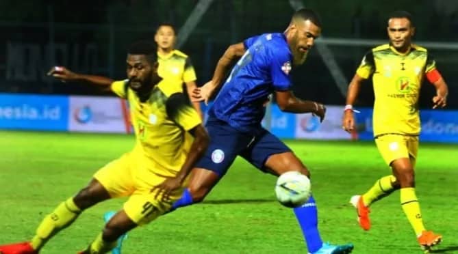 Ilustrasi berita Olahraga: Sylvano Comvalius Mundur dari Skuad Persipura